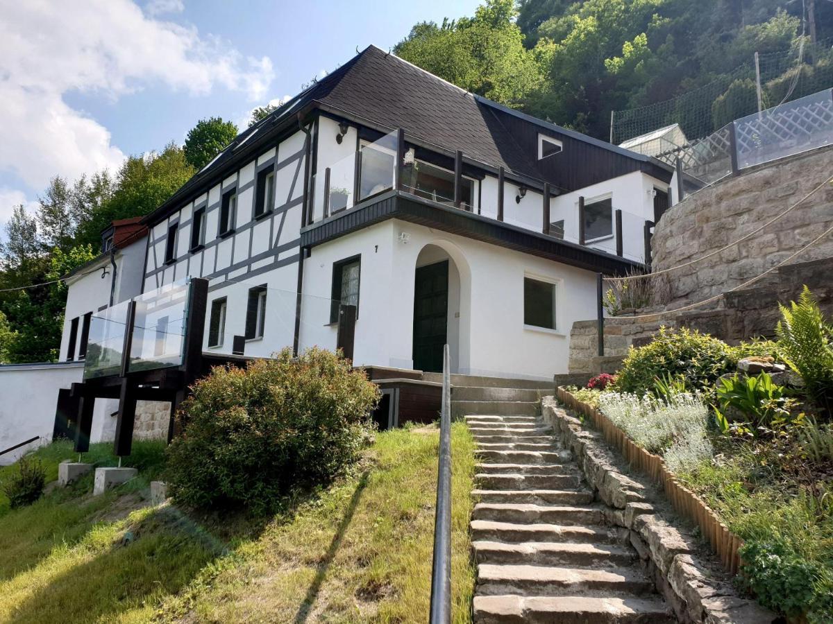 Saechsische-Schweiz-Ferienhaus-Wohnung-2-Mit-Hervorragendem-Panoramablick-Ueber-Das-Elbtal Кёнигштайн-ан-дер-Эльбе Экстерьер фото